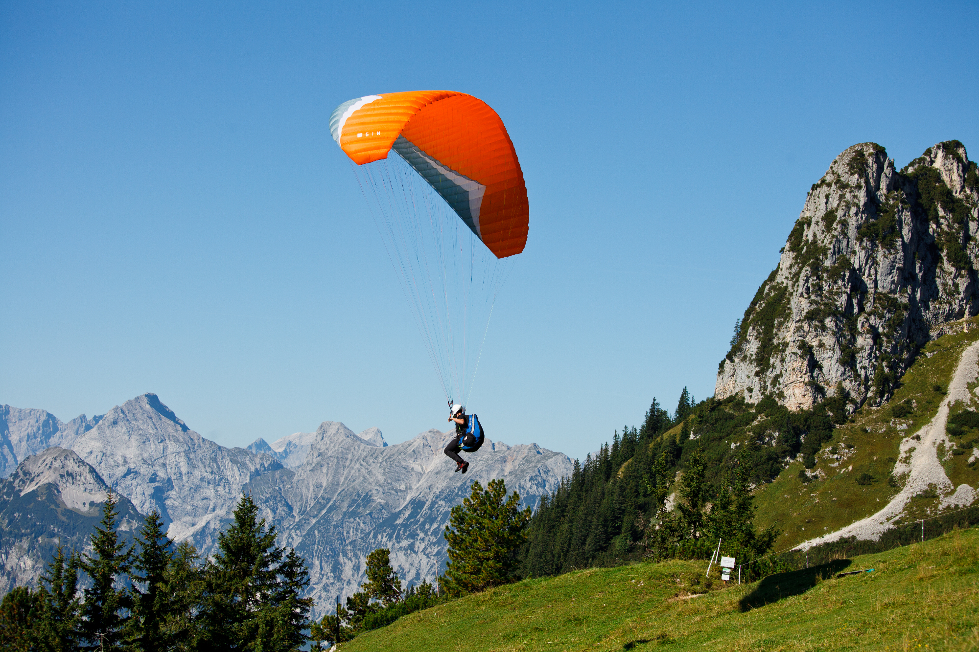 Sezona primerna za paragliding je že tukaj